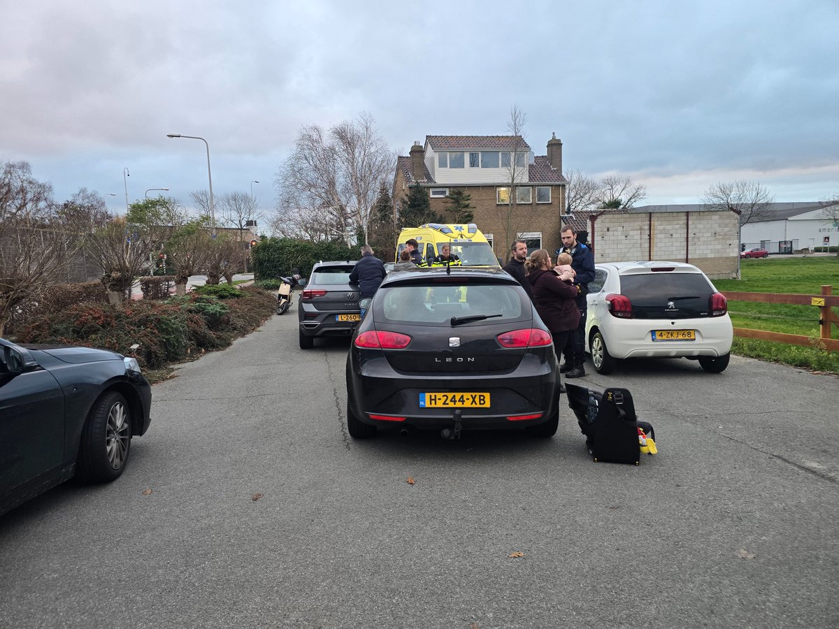 Ongeval met drie voertuigen in Naaldwijk