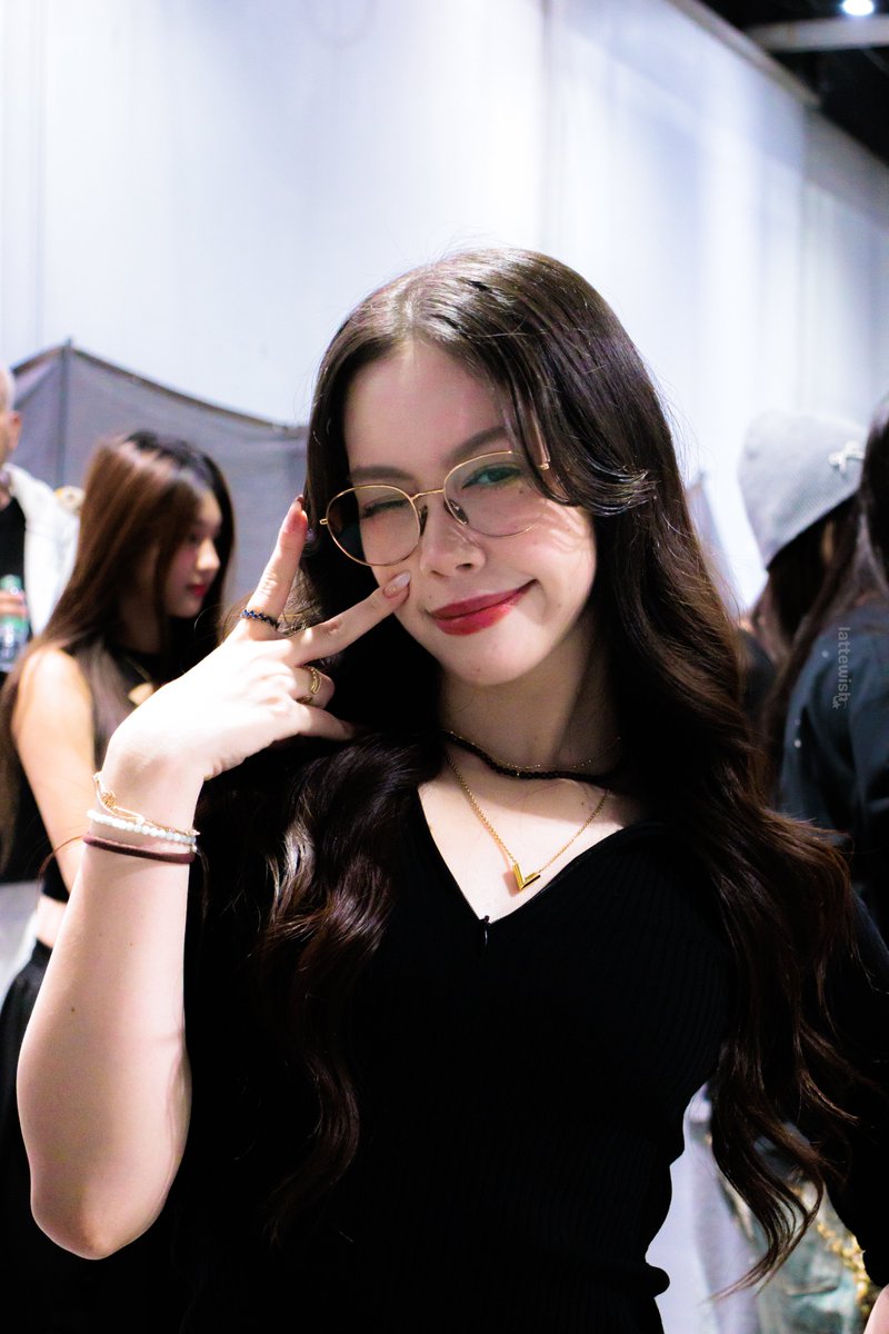 lattewish's tweet image. 301125 ไม่ได้เจอกัน 1234 ปีแล้วด้วยซ้ำ 🥺🥺

#DanceSpace #GravityMotion 
#วิส #VIIS #1234VIIS #TARA_VIIS 👸🏻