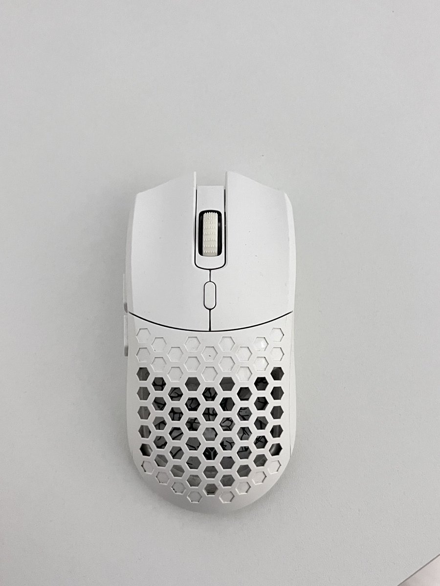 urmylighttt's tweet image. ส่งต่อเมาส์ Nubwo NM-103W
ราคา 300 รวมส่ง✅
- จับถนัดมือ เสียงเบา ใช้ง่าย

 #logitech #เมาส์ #เมาส์มือสอง #เกมมิ่งเกียร์ #ส่งต่อเมาส์ #เมาส์เกมมิ่ง #ส่งต่อคีย์บอร์ด #ของมือสอง #เม้าส์ #ส่งต่อเม้าส์