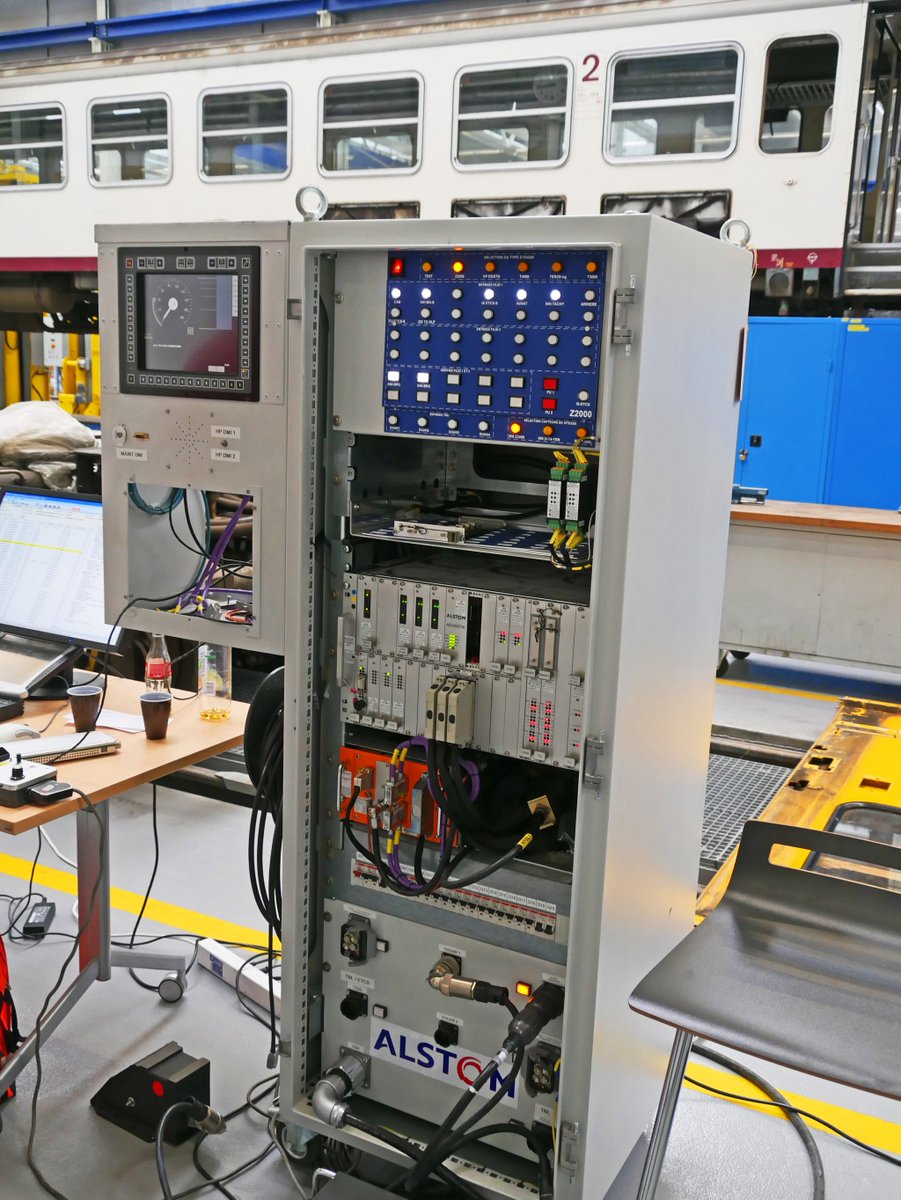 Pi_Eye_'s tweet image. A la fin des années 2000, les 2000 sont équipées de l&apos;ETCS.