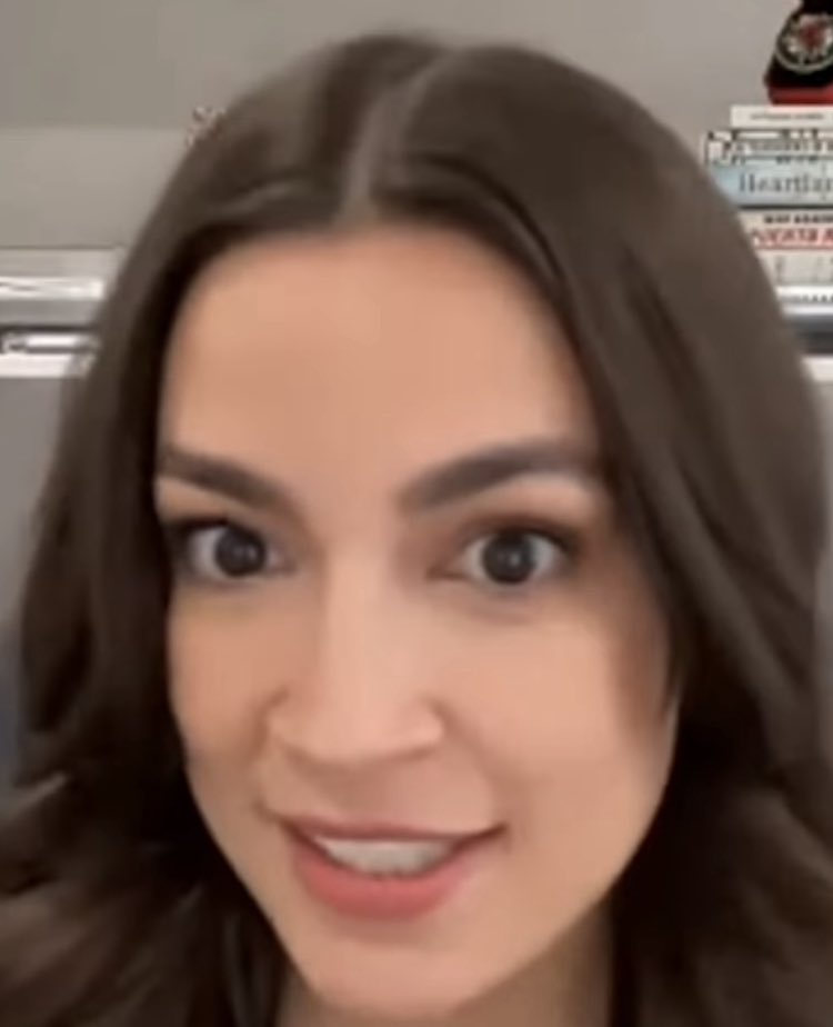 WinterPolitics1's tweet image. Dear Conservatives,

I supported everything AOC did in the past.
I support everything AOC  is doing right now.
And I’ll support everything AOC does in the future.

And there&apos;s nothing you can say or do to ever change that. 

Sincerely,
Winter Politics