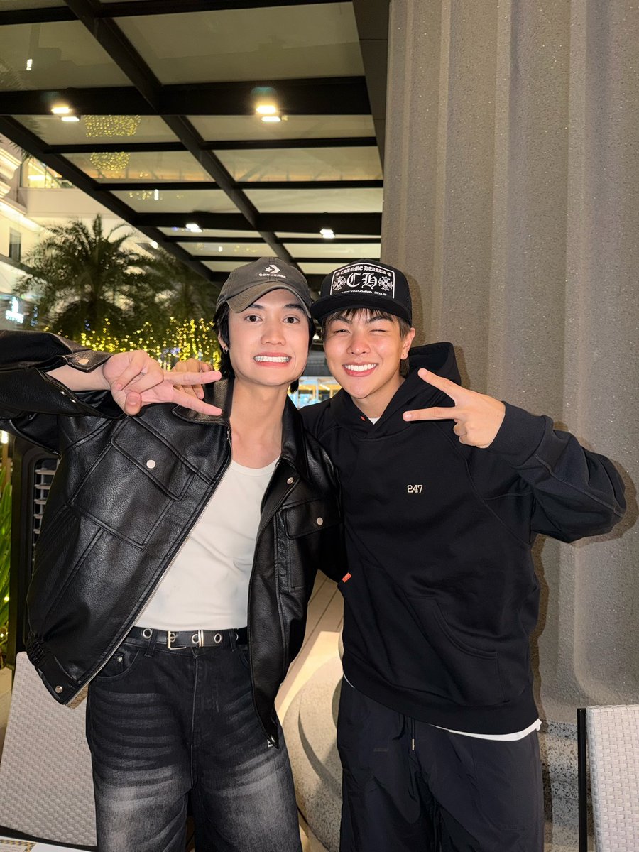 PHteveryday's tweet image. วันนี้เก่งมากคร้าบบสุดหล่อออ #PATTERN_LE7EL #PHEE_CIRCRL