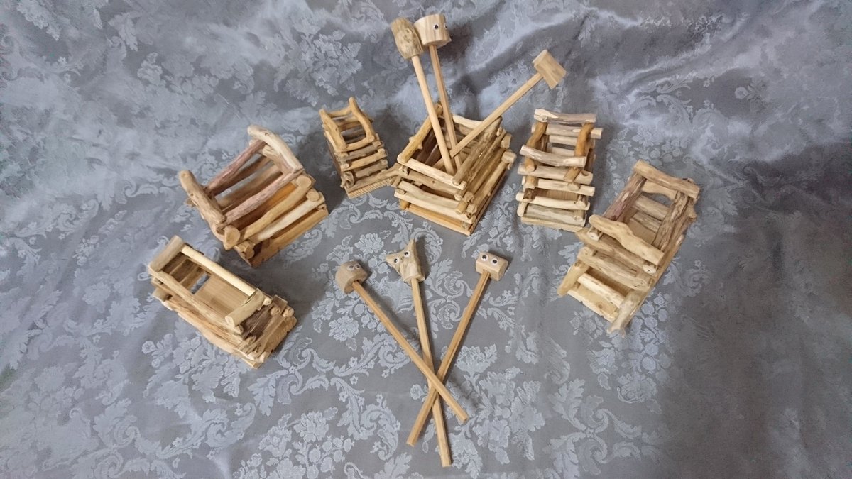 ObjetDecoBois's tweet photo. Vous aimez les #creations en #bois et #boisflotté ? Bougeoirs, crayons, pots à crayons, porte bouteille, porte clés, barrettes, arbre à bagues, arbre à bijoux, statues, objets divers..
#odb26 #ObjetDecoBois #odb https://t.co/Wo0PFL7bk5