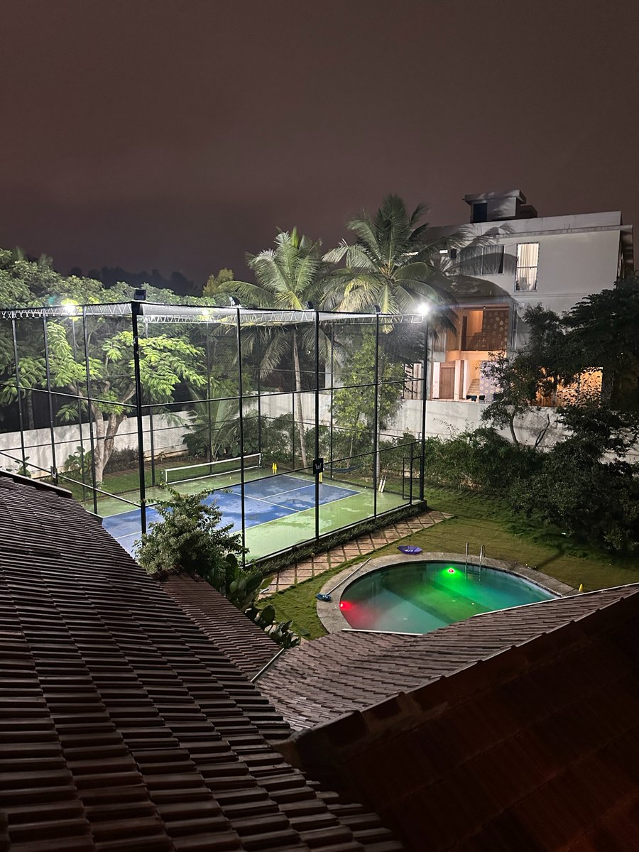 siddharth_hacks's tweet image. Volunteering here @ETHIndiaco Villa! 🏡

Good Vibes Only ✨