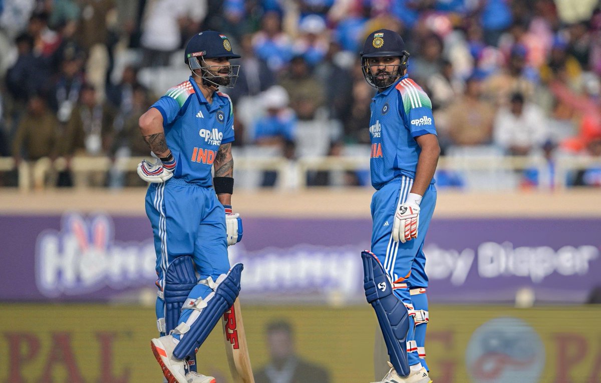 Aiden_K_Markram's tweet image. Things would&apos;ve looked a lot different had any of SA&apos;s top 3 played a little longer. Pitch got better as the game progressed.
Ind lead 1-0 in 3 match ODI series.
Good century from Virat.
Good fight from SA.