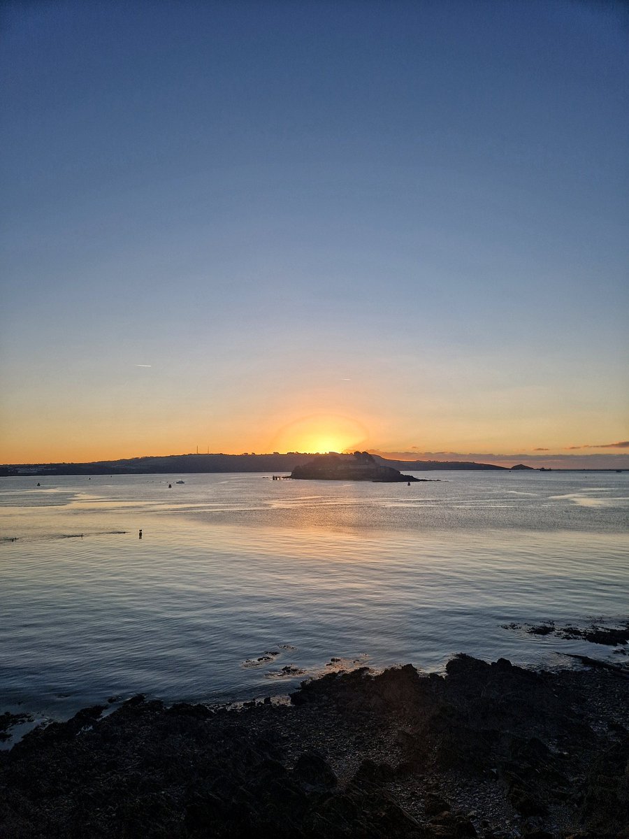 Ian Carmichael tweet media