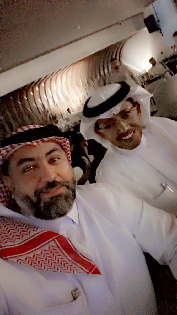 albadeer11's tweet photo. اللهم لك الحمد والشكر 
بمناسبة شفاء اخوي الغالي 
عبدالعزيز بغلف 
@AzizbagBag 
اقدم 🎁🎁🎁🎁 بهالمناسبه
وهذا اقل ما اقدمه لاخي الغالي https://t.co/BIYskGvC5B