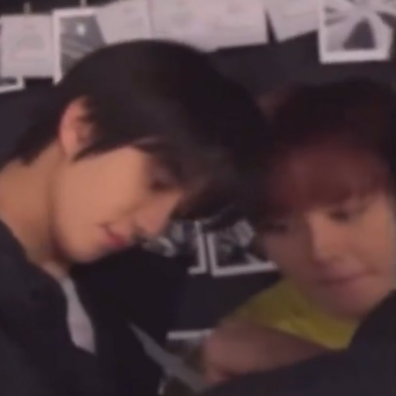 only4mkjw's tweet image. 꿍 ♡