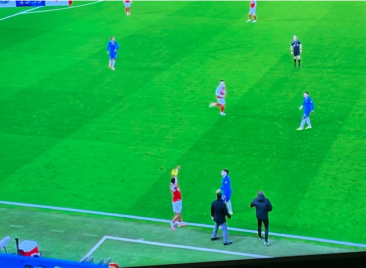 MGallIBF's tweet image. All this time I thought the manager was supposed to stay inside that wee box.