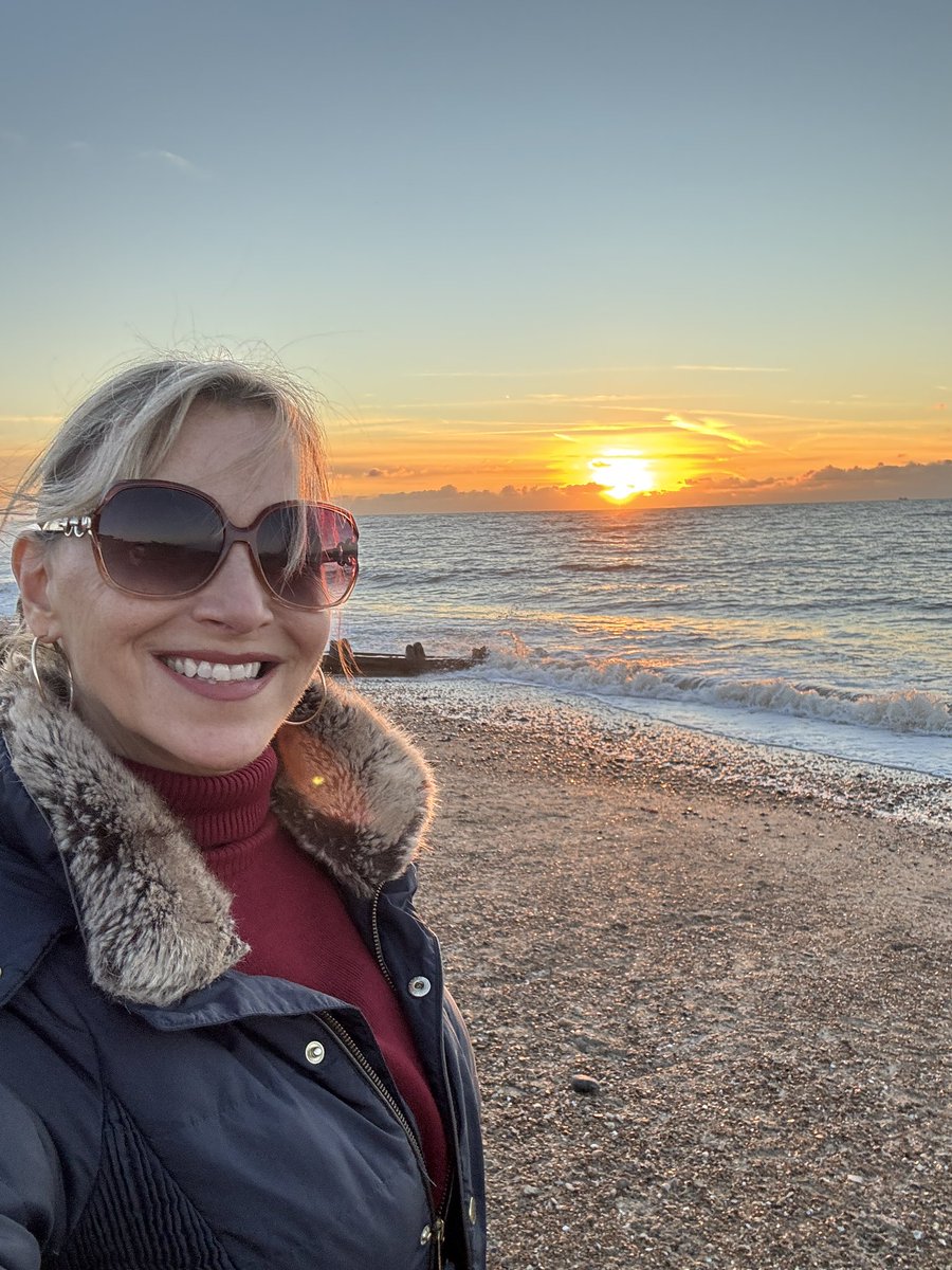 Sophie Blake tweet media