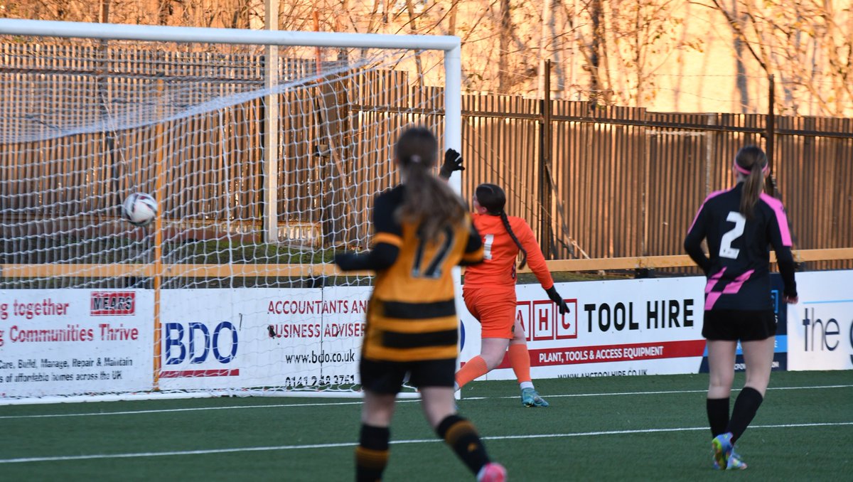 dgxwasp's tweet photo. @jjennawoods opens the scoring for @AlloaAthWFC today against @Dumbartonfc Ladies after good work on the wing from @AmyCully1 https://t.co/QYKTQEXqv3