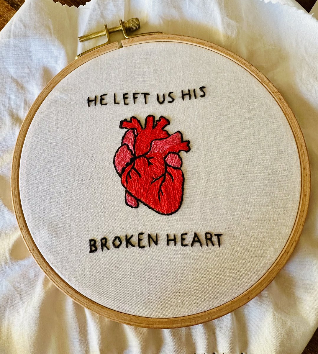 my first hannibal inspired embroidery 🥰 I'm really pleased with how the heart turned out tbh although idk what to do with it now