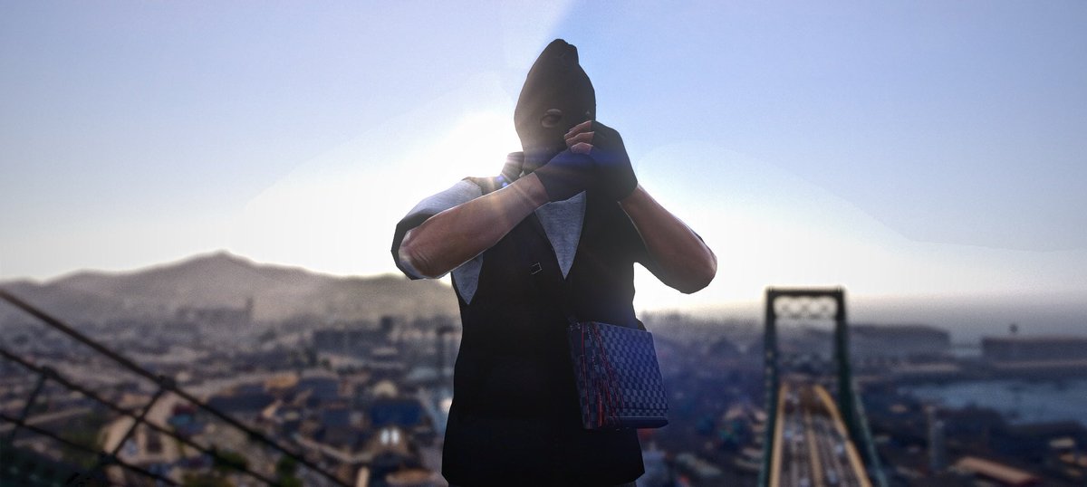 « HFS » est enfin disponible de quoi bien clôturer Doeber💥

Le clip est dispo sur YouTube 📺
en feat avec <a href="/raisain_/">𝑹𝑨𝑰𝑺𝑨𝑰𝑵 🇫🇷🇪🇸</a> <a href="/SZampa84/">SZampa</a> Misss et Chichi

J’attend vos retours avec impatience l’équipe 🙌🏽

Un énorme merci à tous ceux qui ont participé à ce projet de près ou de loin