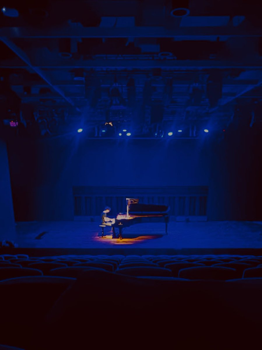 fratrist's tweet photo. BCN @CaixaForum_CAT som-hi
#BachAndBeyond https://t.co/4EWkwQNTon