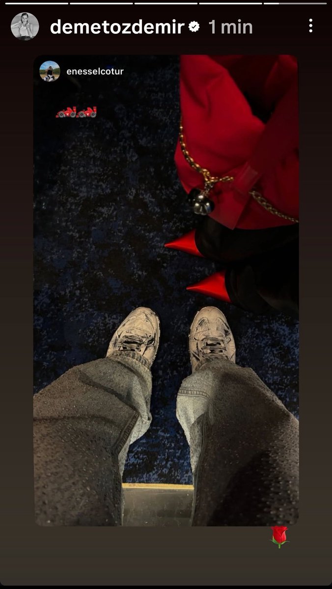 Cris_CA3's tweet photo. Demet 🌹 #Gpf1 Gatar 🏎️
#DemetÖzdemir 👀🪬 https://t.co/O0A5J0Hvol