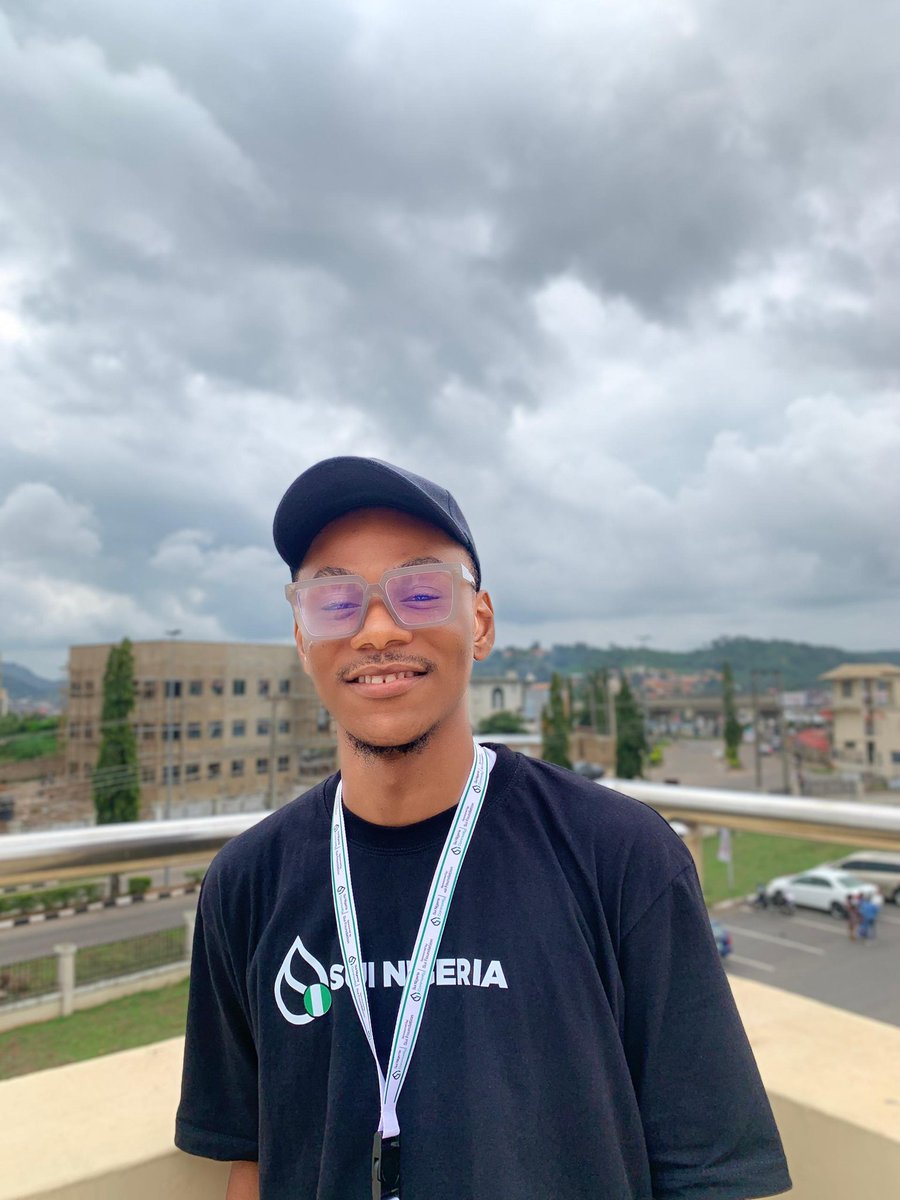 CodeNomadly's tweet image. Note to self:
I’m not where I used to be. I’m not yet where I want to be.
But every day, I’m closing the gap, with more clarity, more discipline, more intent.

The next chapter will look nothing like the last. 

Happy birthday 🎂🎈