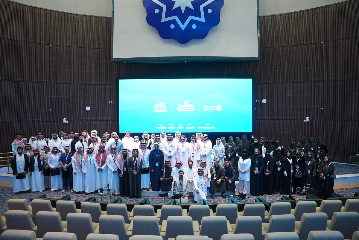 في ظل قيادتنا الرشيدة، وفي ظل طموح زرعه فينا سمو سيدي ولي العهد اطال الله في عمره، عراب الرؤية وصانع الانجازات،
وبعد انتهاء المؤتمر السعودي الدولي الخامس للعلاج الطبيعي #SPTA25 ….
أشعر اليوم بامتنان عميق لكل قلبٍ شارك في صناعة هذا النجاح ❤️
شكرًا للمتحدثين، والمشاركين، والرعاة،