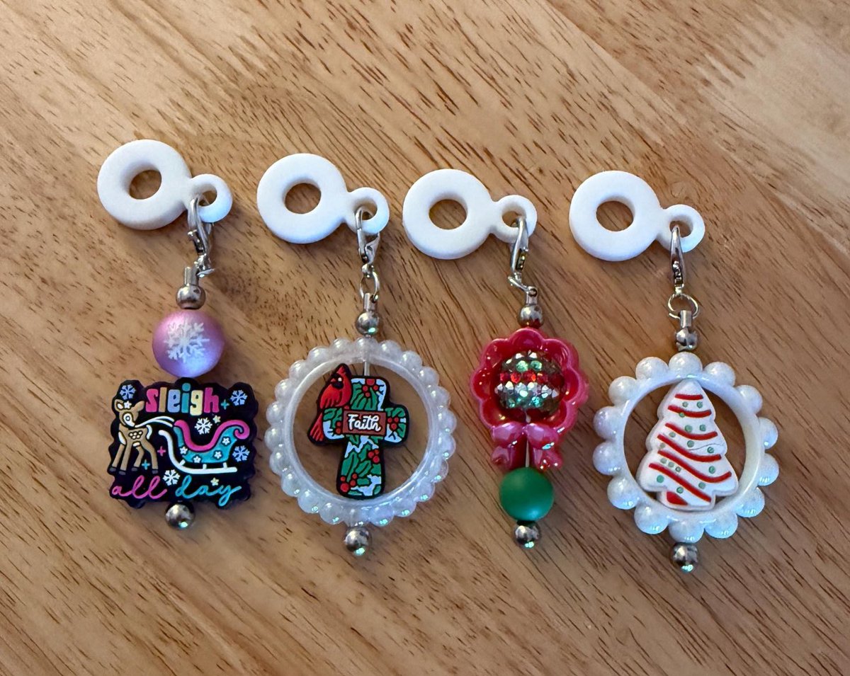 SLMor's tweet image. Beaded Pens and Tumbler Charms
Happylilac.etsy.com
Support small businesses 
Handmade
More to choose from
Gifts under $10
#CyberMonday #SmallBusinessSaturday