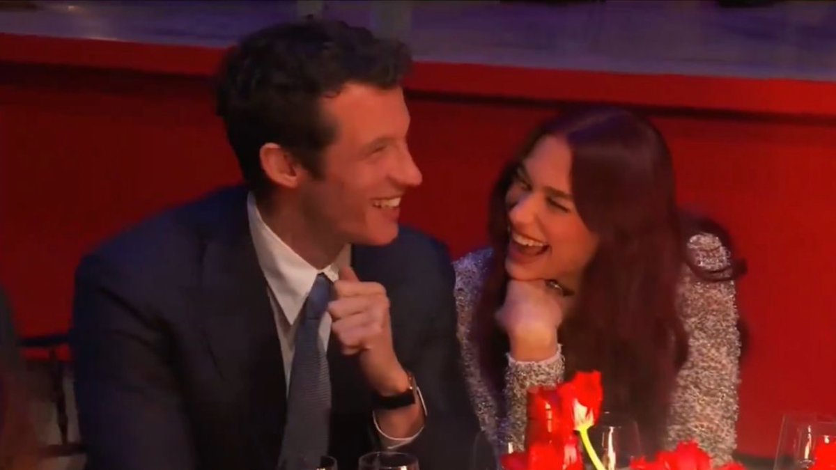 rad1caloptimism's tweet photo. "she loses her spark around him" 

??? https://t.co/9iXbVxh4Ta