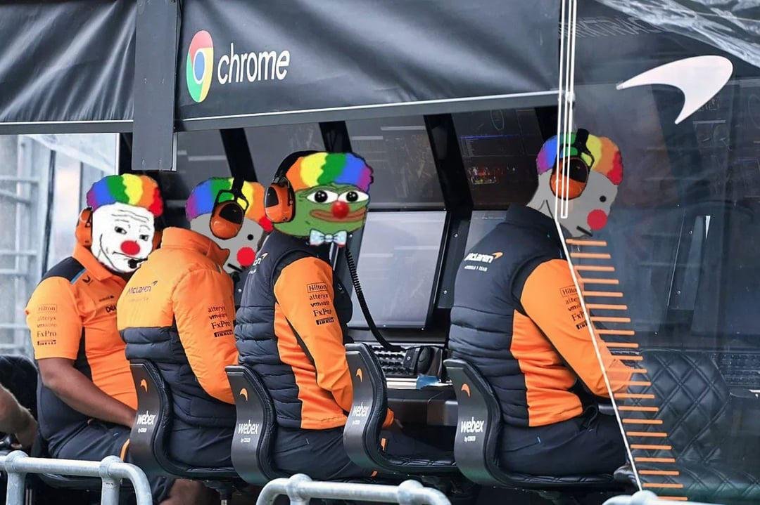 F1BigData's tweet image. Live scenes from the McLaren pit wall