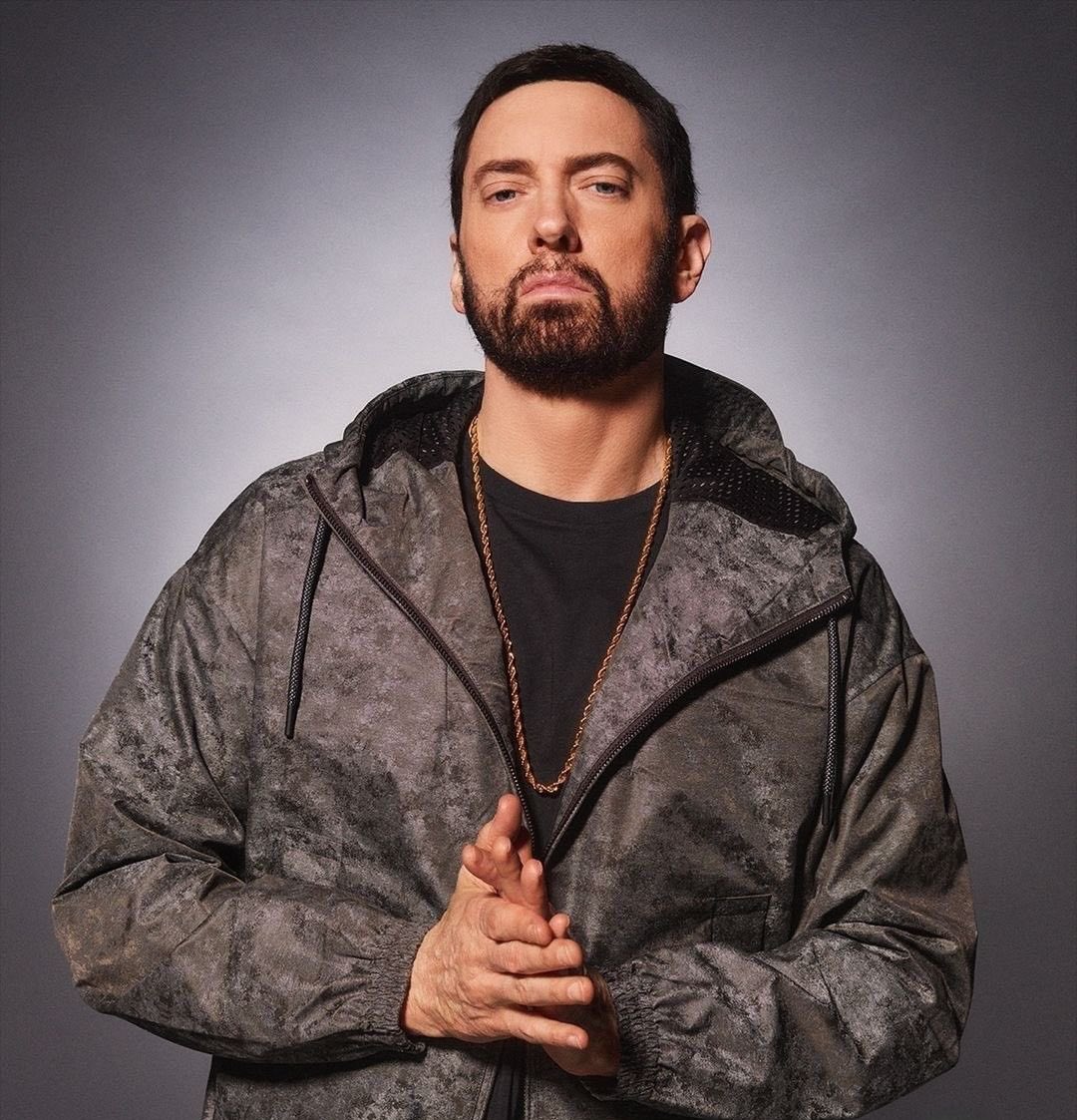 FrenchRapUS's tweet image. 🚨 MAGNIFIQUE GESTE ! 

Eminem et sa fille viennent de rembourser 700.000€ de dettes de cantine dans 103 écoles, afin qu’aucun enfant ne se retrouve à l’école le ventre vide 🙏