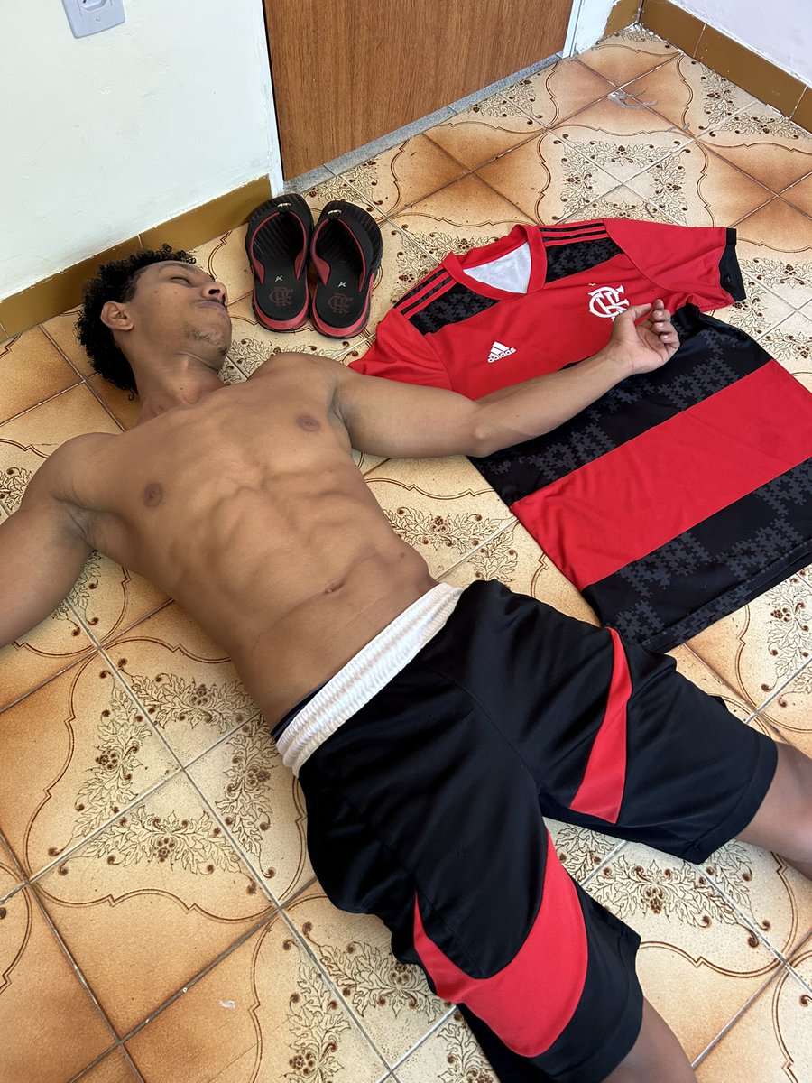 piinobala's tweet image. Pós-vitória ❤️🖤