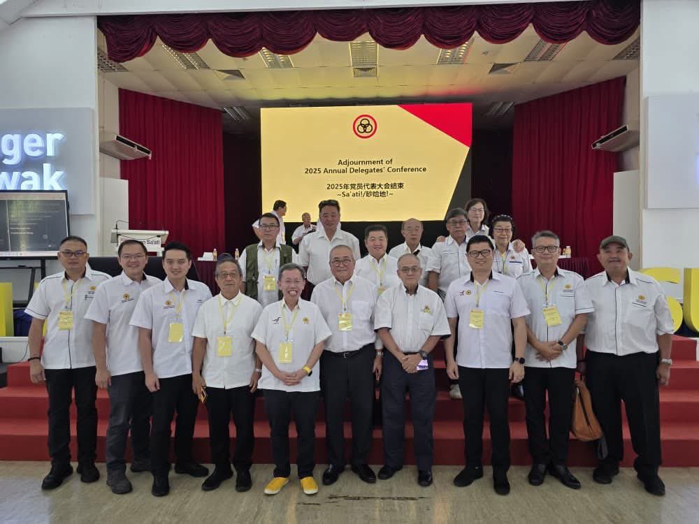 simkuihian's tweet image. SUPP annual delegates conference (#ADC) 2025

Thanks all delegates for a successful ADC 2025.  As our party song since 1959 “…人民的利益高于一切…( The interests of people are paramount)… 前进脚步永不停…( our steps never stop moving forward till…)”

facebook.com/share/p/1BRP7B…