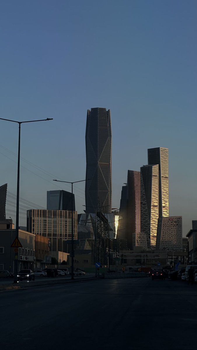 titaniummoha's tweet image. 💙💙.