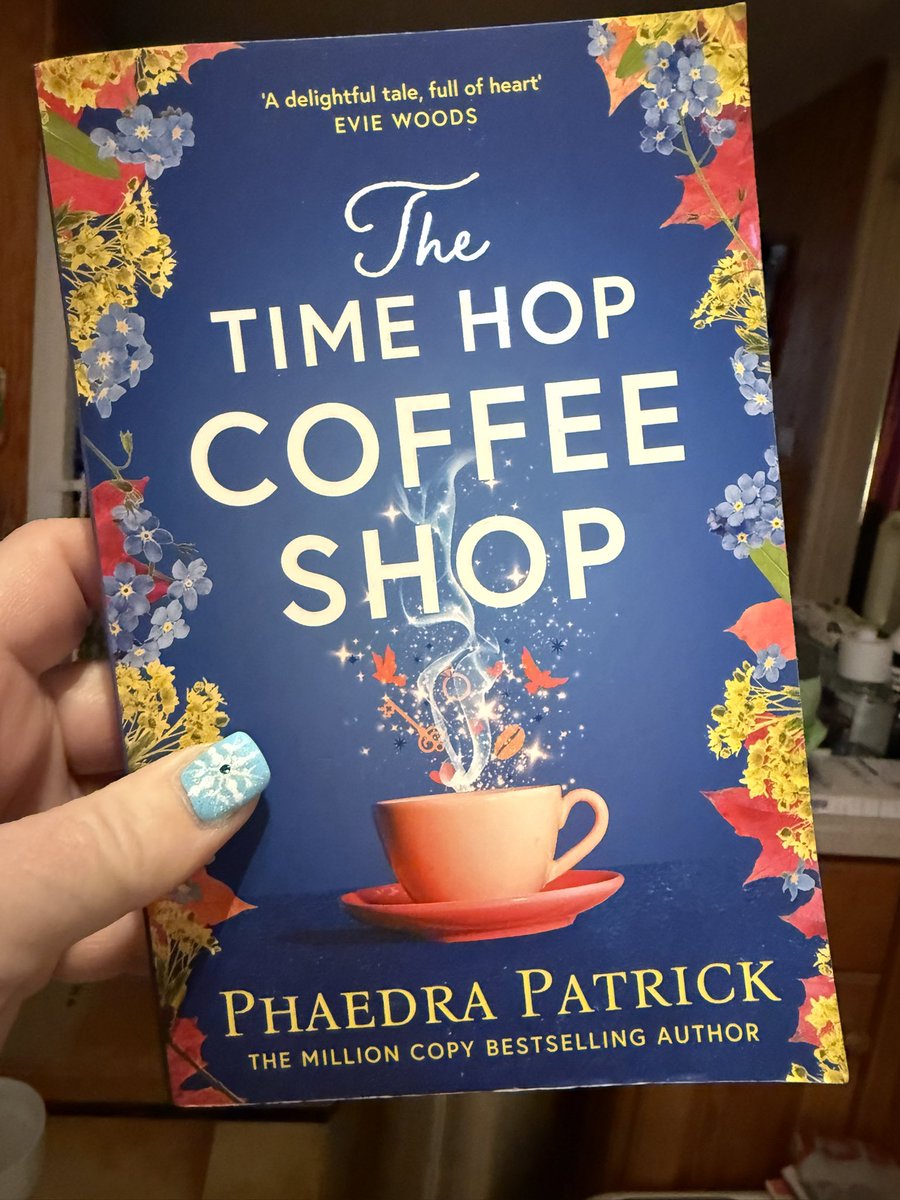 Sarah 🎭🎶⚽️📚 tweet media