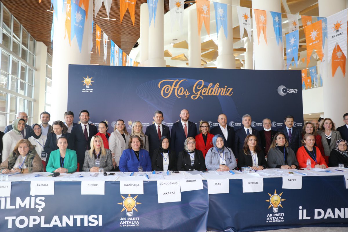 📍İl Danışma Meclisi Toplantımız

Cumhurbaşkanımız Sayın Recep Tayyip Erdoğan’ın liderliğinde, Genel Başkan Yardımcımız ve Teşkilat Başkanımız Sayın Ahmet Büyükgümüş ile birlikte teşkilatlarımızla hedeflerimiz doğrultusunda kararlılıkla çalışıyoruz.
