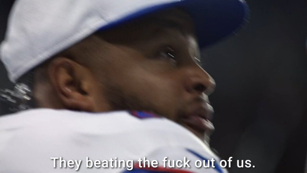 _sikwitit's tweet image. Every scene that includes the Bears: