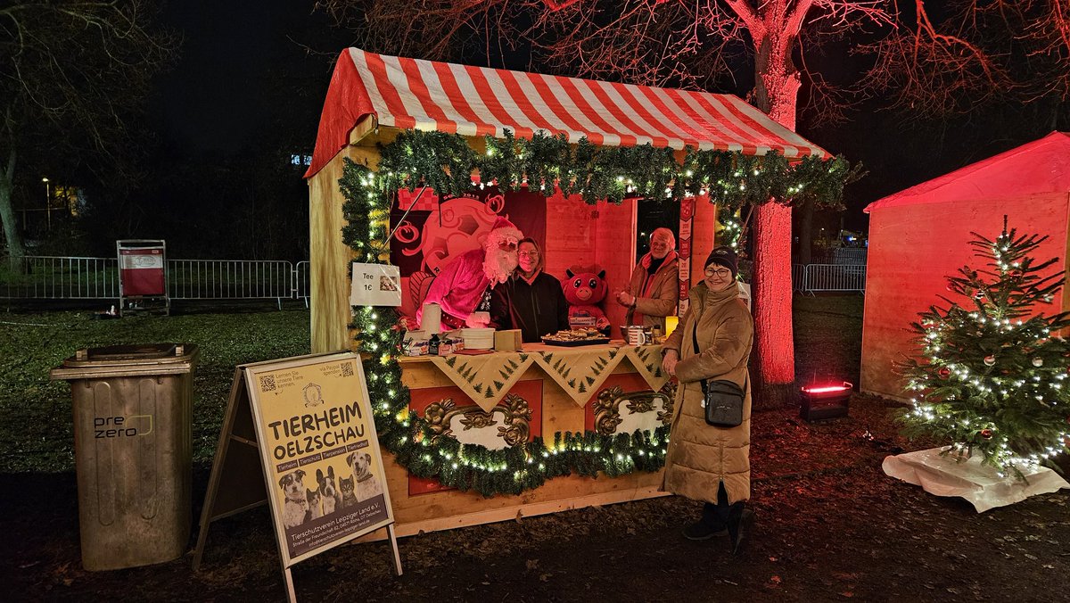Heute auch mit einem eigenen Stand auf dem OFC-Weihnachtsmarkt vertreten. Bei uns gab es Fettbemmen und Tee ☕️🍞