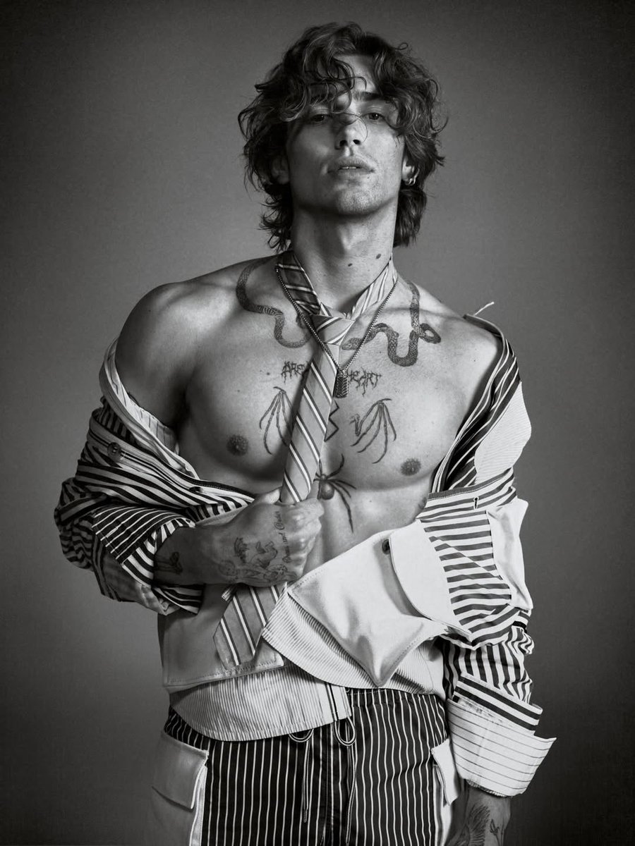 vincenzohacker's tweet image. obsessed with these