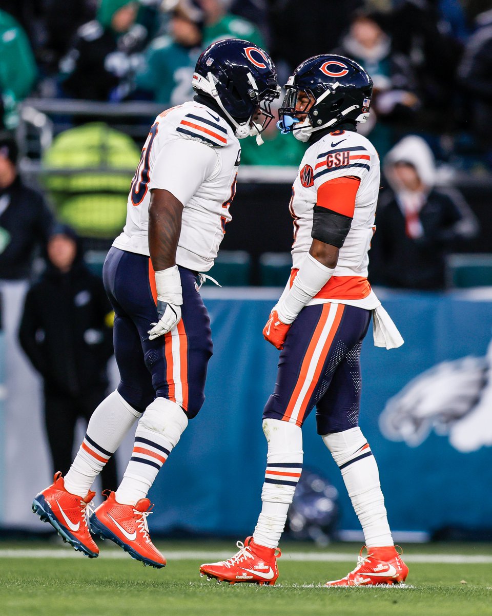ChicagoBears's tweet image. No Sunday scaries over here

#ProBowlVote x @GradyJarrett 
#ProBowlVote x @JaquanBrisker