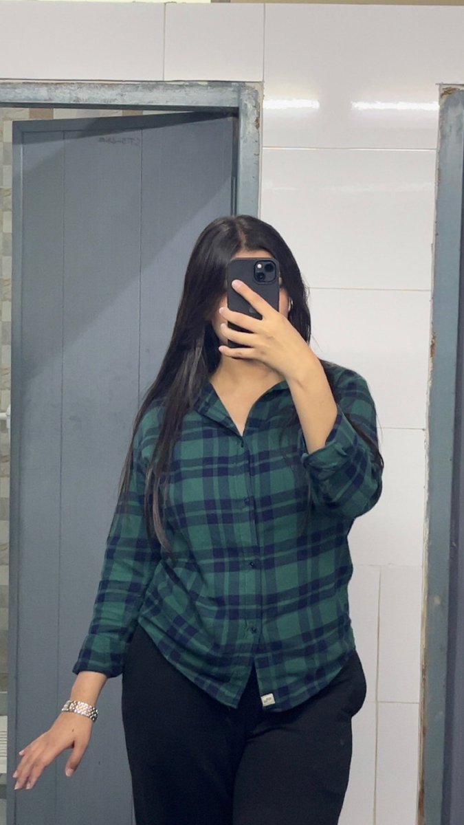 whizfriz's tweet photo. bathroom mirror moral support https://t.co/90IIDYiBCH