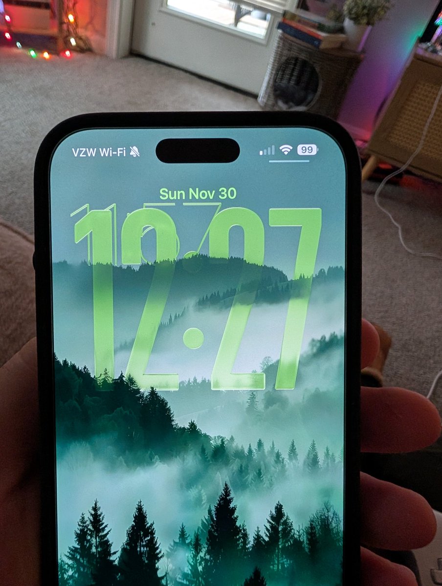 AnelRasimovski's tweet image. #iOS26 still has a lot of work! #Apple #iphone17promax #iPhone壁紙