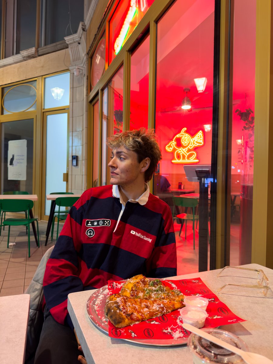 JonnaayLIVE's tweet image. just dyed my hair blonde