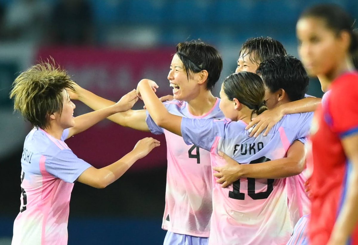 sakanowa_jp's tweet image. 【女子W杯】2031年＆2035年大会、立候補を締め切り。北中米4協会と英国4協会が共同開催案を提出

🏆31年は米国・メキシコ・コスタリカ・ジャマイカ、35年はイングランド・北アイルランド・スコットランド・ウェールズによる共催案
#女子W杯 #W杯 #WWC #WC #女子サッカー