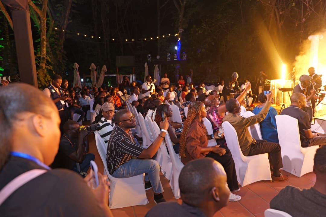 And now… Anna Makula takes the stage! 

Forest Cottages is overflowing with joy as she leads us into a powerful moment of worship.

Everyone is recording this unforgivable moment. 
 #TheLengExperience 
#AnnaMakulaLive #AfromobileUG