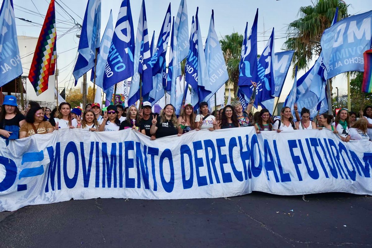 fplealtad's tweet photo. Encontrarnos para debatir ✌🏻💜🔥
Organizarnos para seguir dando pasos en la construcción de un futuro sin ajuste ni crueldad sobre el pueblo: un futuro de dignidad, derechos, amor e igualdad.

A una semana del 38° Encuentro Nacional de Mujeres y diversidades.

@MOVIMIENTODAF https://t.co/qQZ6sT4TlR