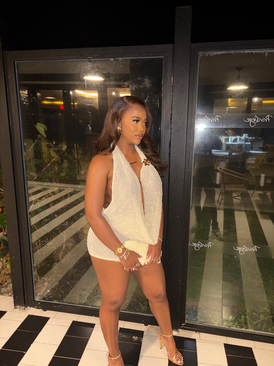 hotgurllex's tweet photo. Grown and sexy
#sagiseason https://t.co/qAKpuCd70B