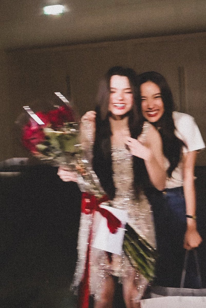 Priyanshiiii1's tweet image. Please god protect their smiles always😭🤍