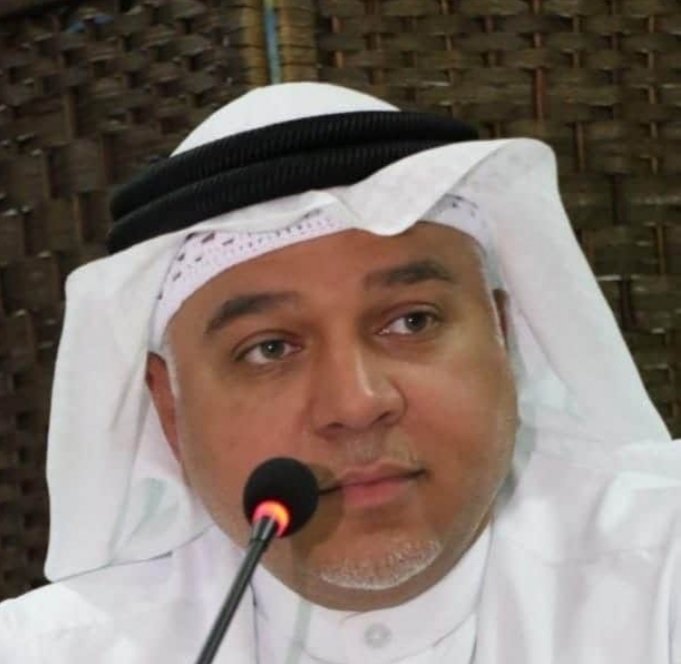 أسعدني لقب "دكتور"

أمين الصفار
<a href="/AlsaffarAmeen/">أمين الصفار</a> 
khlijm.com/18205718391386