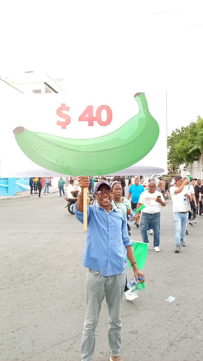 El pueblo marcha por el alto costo de la vida.

#YoVoyMarchaDelPueblo
#MarchaDelPueblo
#MarchaFP
#FuerzaDelPueblo