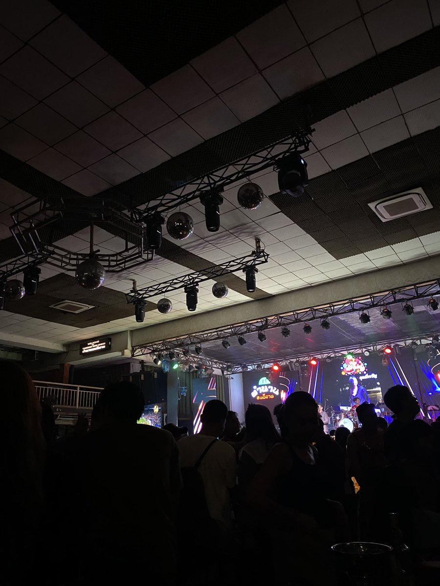 เมาแล้วเงี่ยน เหงาาา  #ดาวคะนอง #วงเวียนใหญ่ #พระราม3