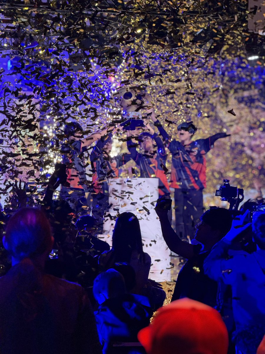 Juliana | Mayiyan tweet media