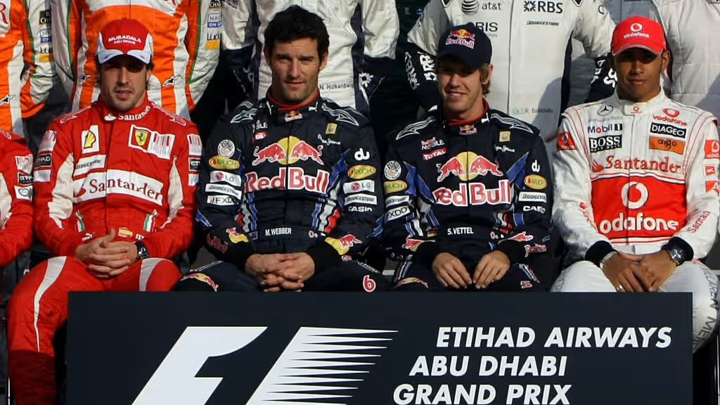 F1GuyDan's tweet photo. The last time we had 3 or more drivers who could win the drivers’ championship in the season finale, a Red Bull driver who never led the standings prior to that race ended up winning the championship (2010).

It could happen again. https://t.co/lwdo5HW9wK