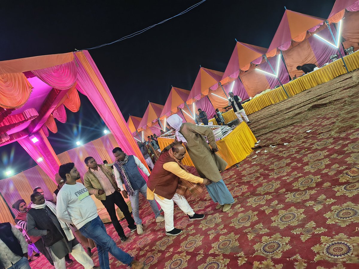 yadavsauravSP's tweet photo. #154_विधानसभा_सवायजपुर..
विभिन्न #वैवाहिक_कार्यक्रमों में उपस्थित होकर शुभकामनाएं दी
@PammuYadav154
@ushavermasansad 
@jeetusp 
@Manishyadavbkmu
 @RahmatAliMonu1 
@Prashan28307415 
@SanjesaYadava 
@YaduvansiNavin1 
@MoIrsha33297763 https://t.co/egIrXIBWxc