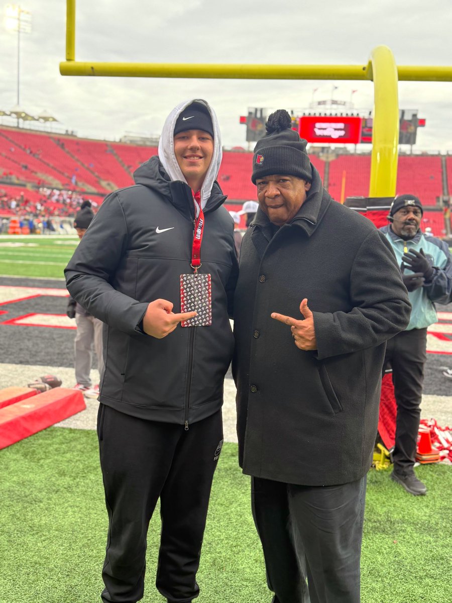 Reece Wallace tweet media