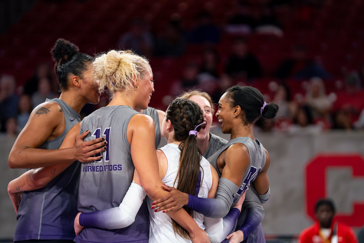 TCU_Athletics's tweet image. how about a 3️⃣-0️⃣ Saturday for the Frogs! 

#GoFrogs